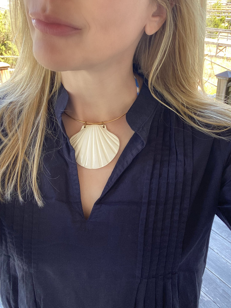 1970s Mimi di N Shell Pendant Necklace