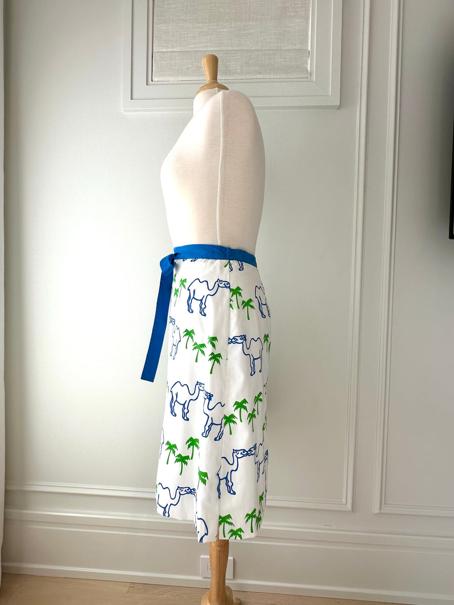 1970s Vested Gentress Kissing Camel Skirt Skort