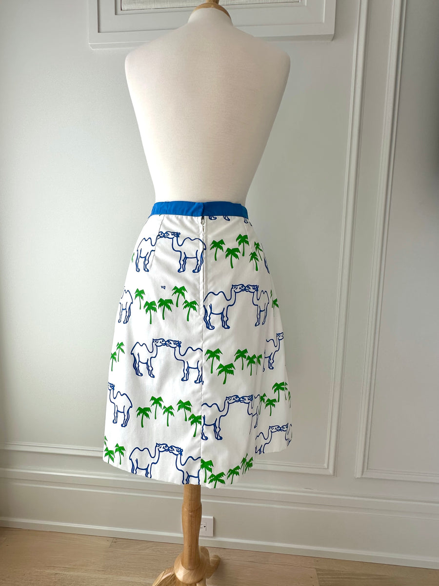1970s Vested Gentress Kissing Camel Skirt Skort