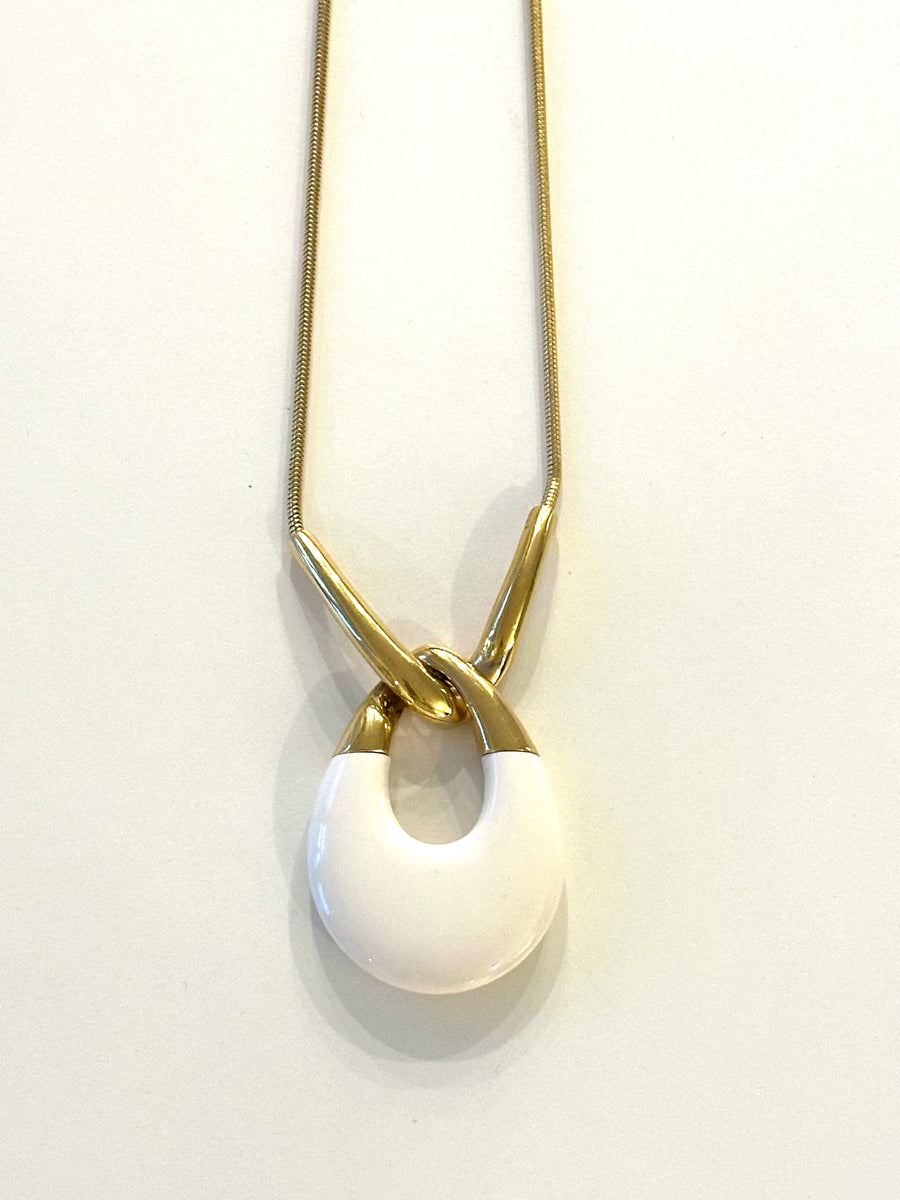 1970s MOD Trifari White Necklace