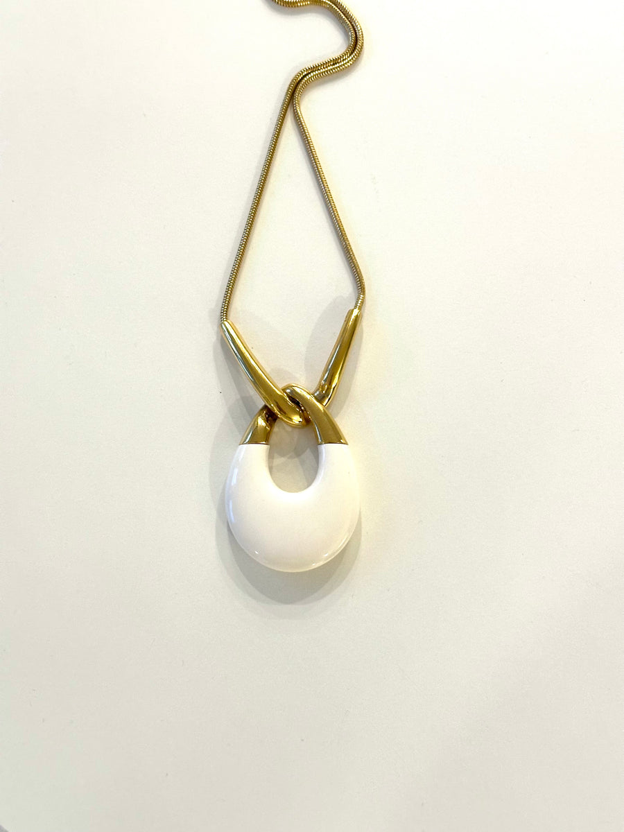 1970s MOD Trifari White Necklace