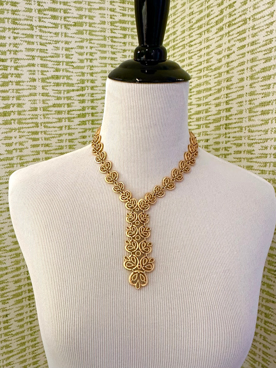1960s Trifari Goldtone Filigree Pendant Necklace