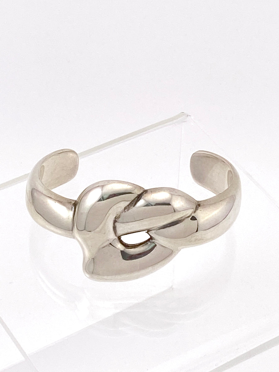 Vintage Tiffany & Co. Elsa Peretti Knotted Sterling Heart Cuff Bracelet 1970s