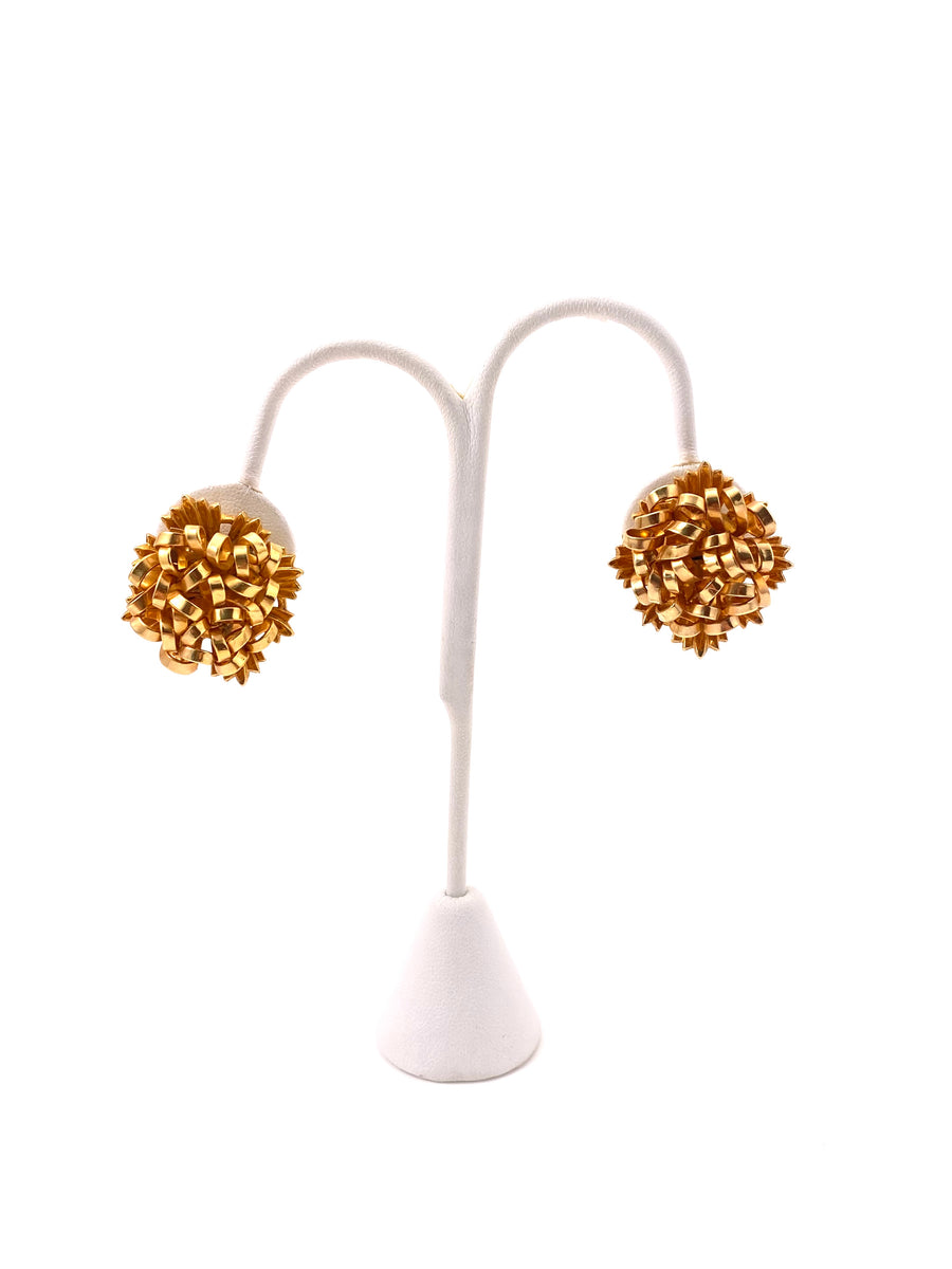 1950s Goldtone Hydrangea Earrings